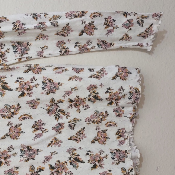SLIGHTLY USED LUCKY BRAND LONG SLEEVE BOHO SHIRT FLORAL SIZE L THIN MATERIAL - Picture 8 of 10
